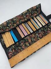 Load image into Gallery viewer, Clover Knitting Needle Bundle
