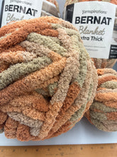 Load image into Gallery viewer, Bernat Blanket | Clay Caramel
