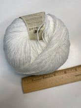 Load image into Gallery viewer, Zooey Yarn
