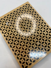 Load image into Gallery viewer, Four Leaf Grid
