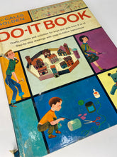 Load image into Gallery viewer, McCall&#39;s Golden Do-It Book
