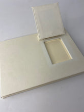Load image into Gallery viewer, Accordion Book
