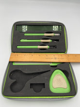 Load image into Gallery viewer, Cricut Tool Set
