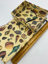 Load image into Gallery viewer, Beachy Keepsake Box
