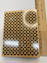 Load image into Gallery viewer, Four Leaf Grid
