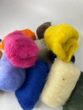 Load image into Gallery viewer, Rainbow Roving Bundle
