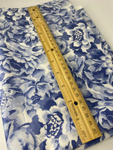 Load image into Gallery viewer, Antique Floral
