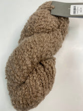 Load image into Gallery viewer, Woolfolk - Tan
