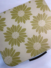 Load image into Gallery viewer, Floral Box Set
